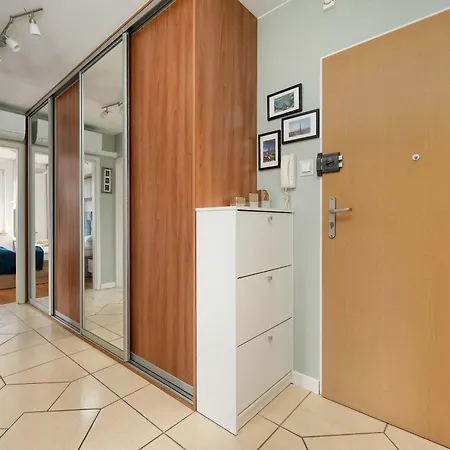 2-bedroom Air-conditioned With Balcony In By Renters Appartement