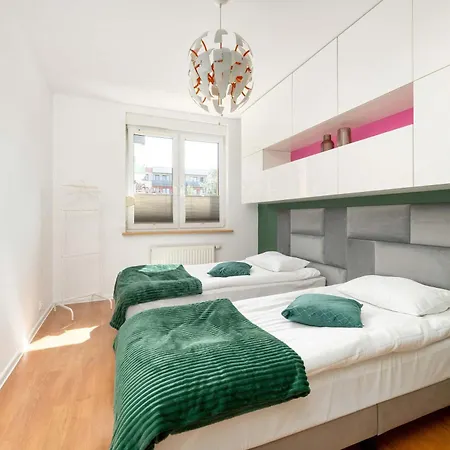 2-bedroom Air-conditioned With Balcony In By Renters Appartement Wrocław