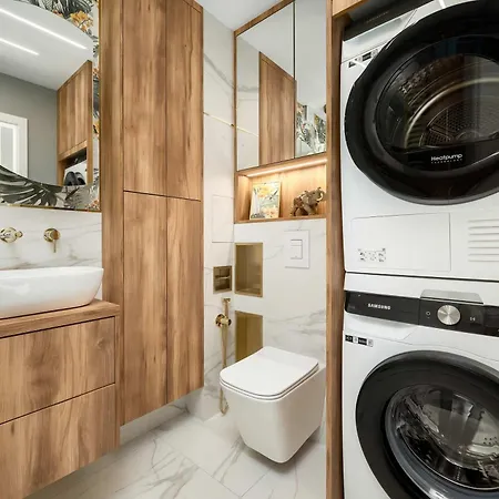 Appartement 2-bedroom Air-conditioned With Balcony In By Renters