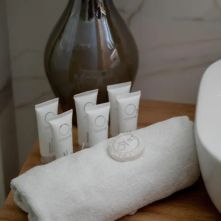 2-bedroom Air-conditioned With Balcony In By Renters