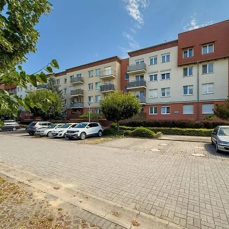 2-bedroom Air-conditioned With Balcony In By Renters Wrocław