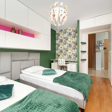 2-bedroom Air-conditioned With Balcony In By Renters Lejlighed Wrocław